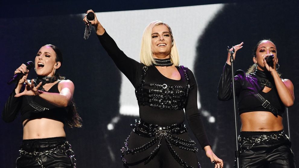 Bebe Rexha, despre ce a inspirat-o să scrie piesa Nu mai am 20 de ani: „Mi-a spus că îmbătrânesc”