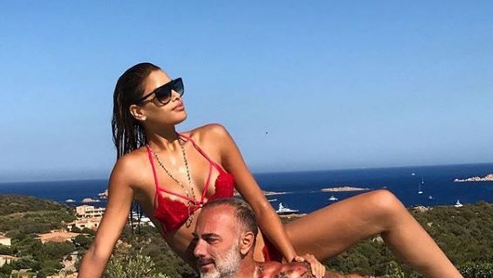 Gianluca se iubeste cu o 