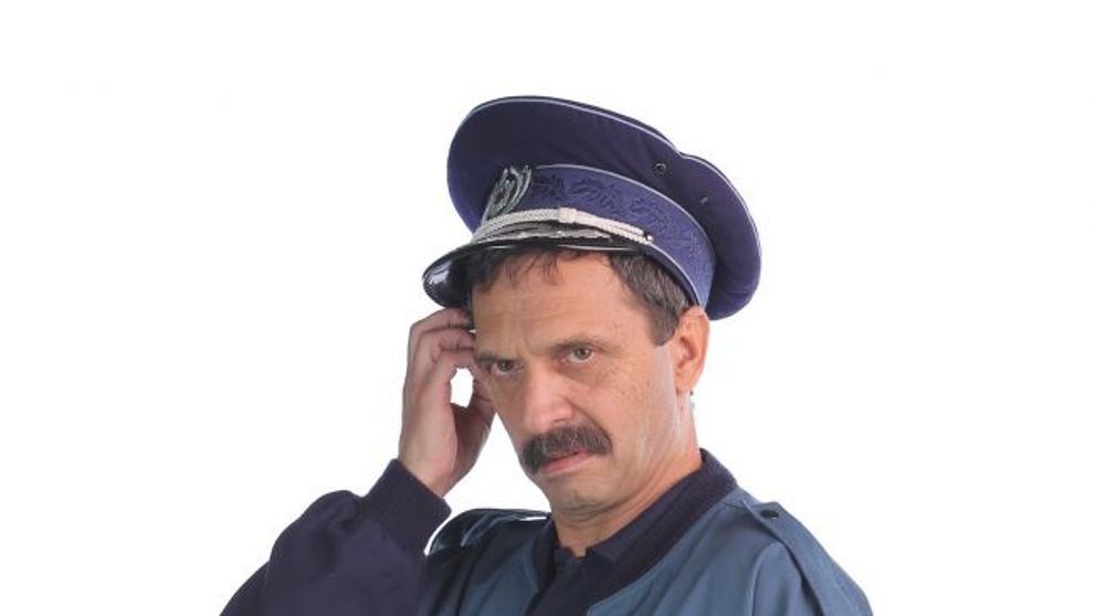 S-a intors din vacanta, cu trenul din Franta: Interpretul lui Gica Popa din 