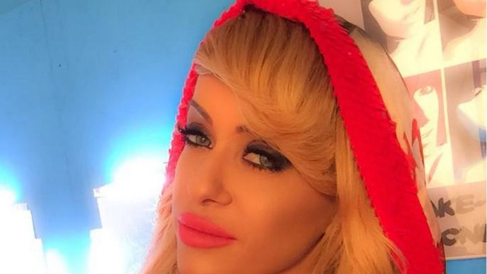 Rochia pe care putine vedete ar indrazni sa o poarte. Anda Adam, intr-o tinuta sexy, purtata fara lenjerie intima