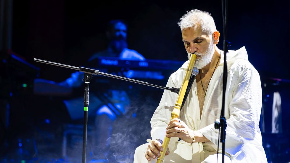 Damian Drăghici a magnetizat sala sold-out a Operei Române cu lansarea albumului introspectiv „Meditații românești”