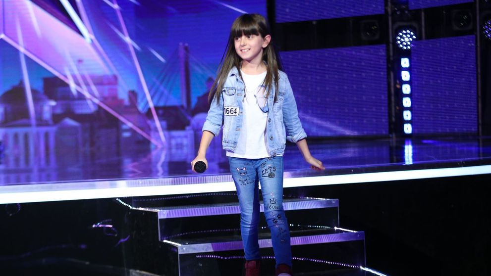 Cine e micuța Alesia, care l-a făcut pe Mihai Petre să verse câteva lacrimi la Românii au talent