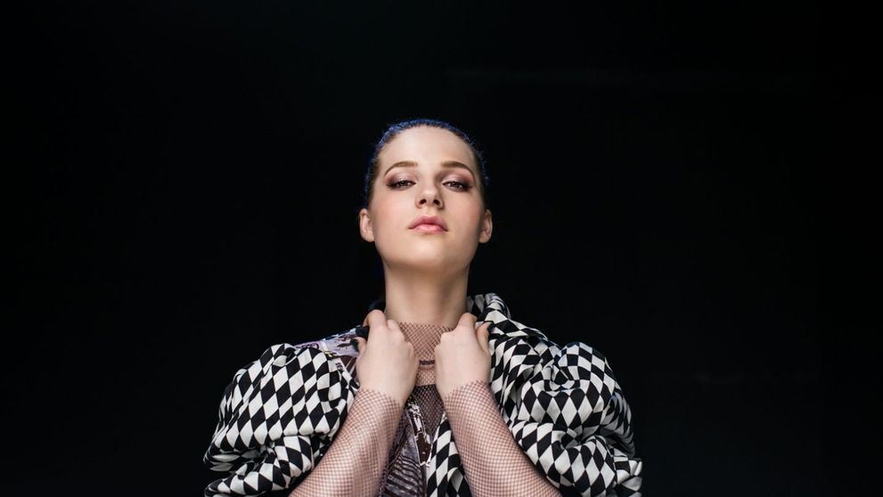 Ana Munteanu întreabă 