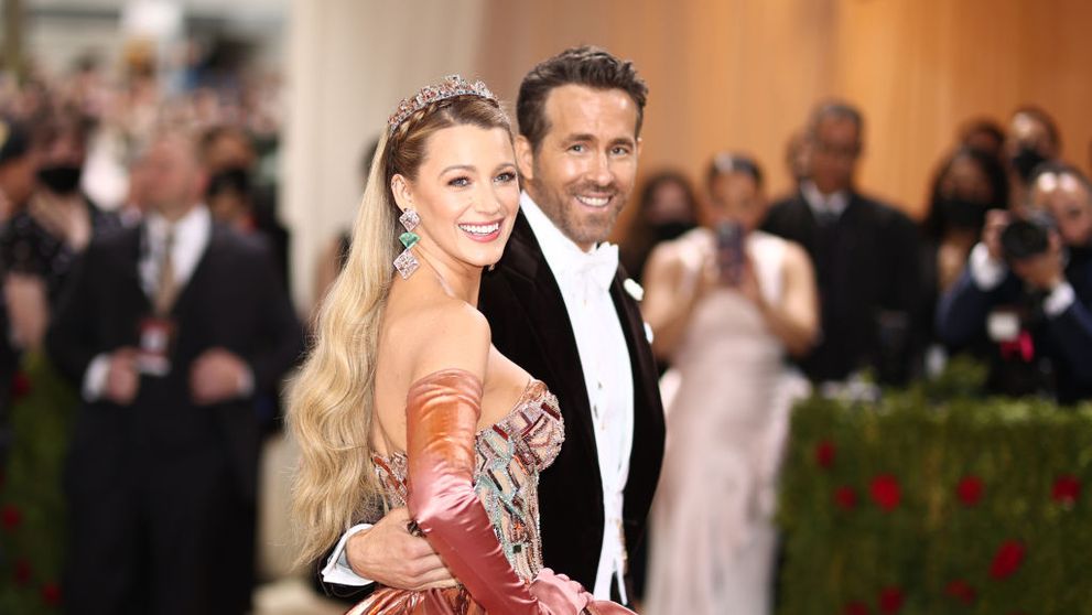 Blake Lively, marea absentă de la Met Gala 2025. Motivul pentru care actrița cu apariții memorabile pe covorul roșu a lipsit de la evenimentul anului