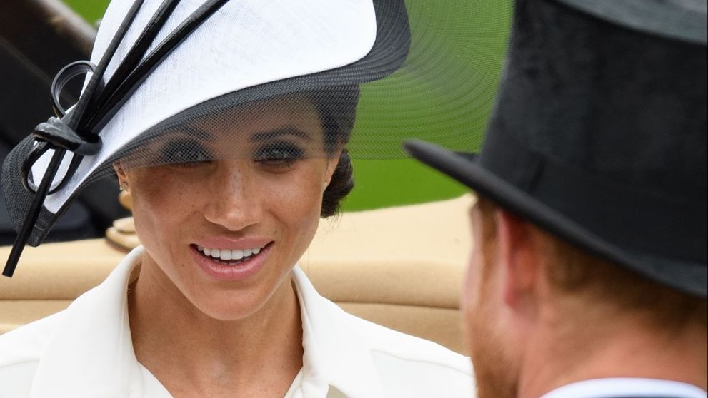 Motivul pentru care toată lumea se uită la picioarele lui Meghan Markle