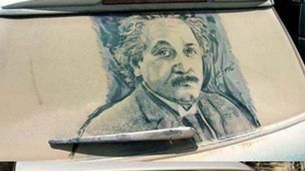 Desene minunate in praful de pe masini! FOTOsi VIDEO