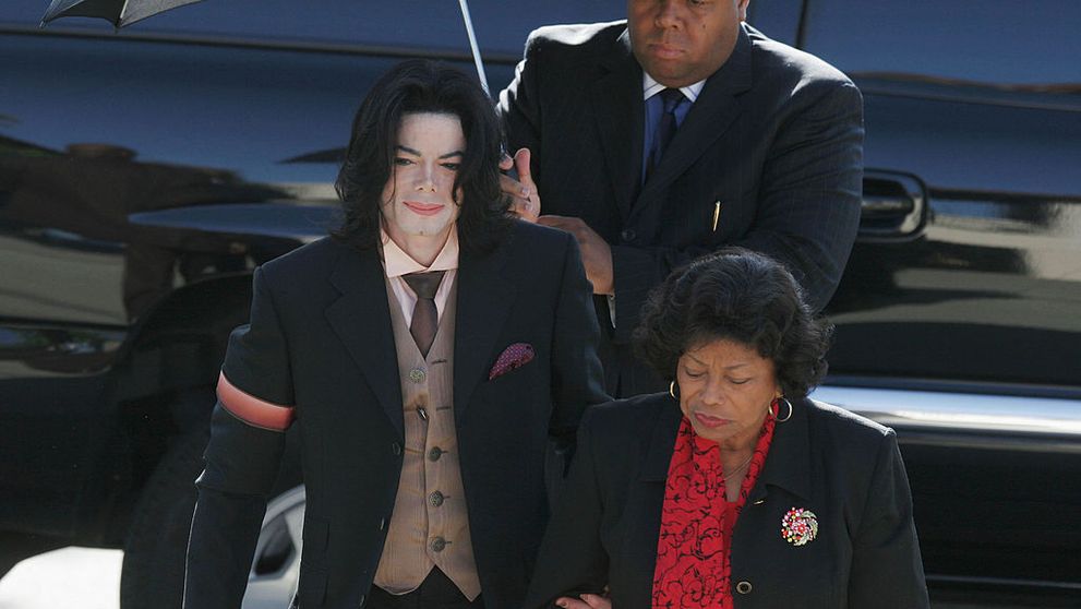 Mama lui Michael Jackson, apariție rară la 95 de ani! Unde au surprins-o paparazzii pe Katherine Jackson, care de ani buni evită lumina reflectoarelor