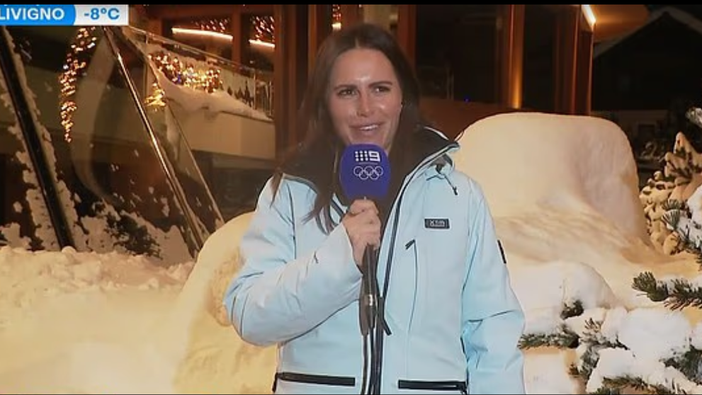 O prezentatoare TV a apărut beată în direct, la Jocurile Olimpice, relatând despre iguane. Apoi s-a trântit pe jos și a făcut ”îngeri în zăpadă”. Reacția telespectatorilor