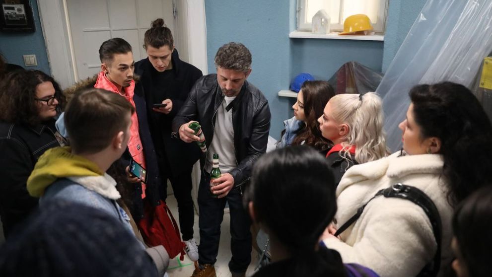 „Ești un caz total lipsit de speranță” -  îi va spune un profesor unei eleve