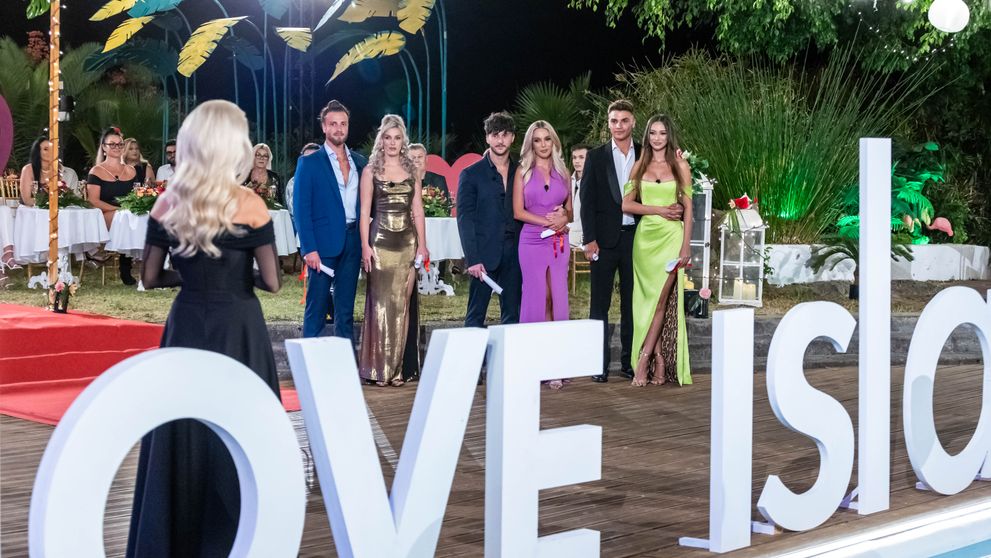 Marea Finală Love Island, 10 noiembrie 2023. Părinții finaliștilor, prezenți în cea mai importantă seară a tinerilor