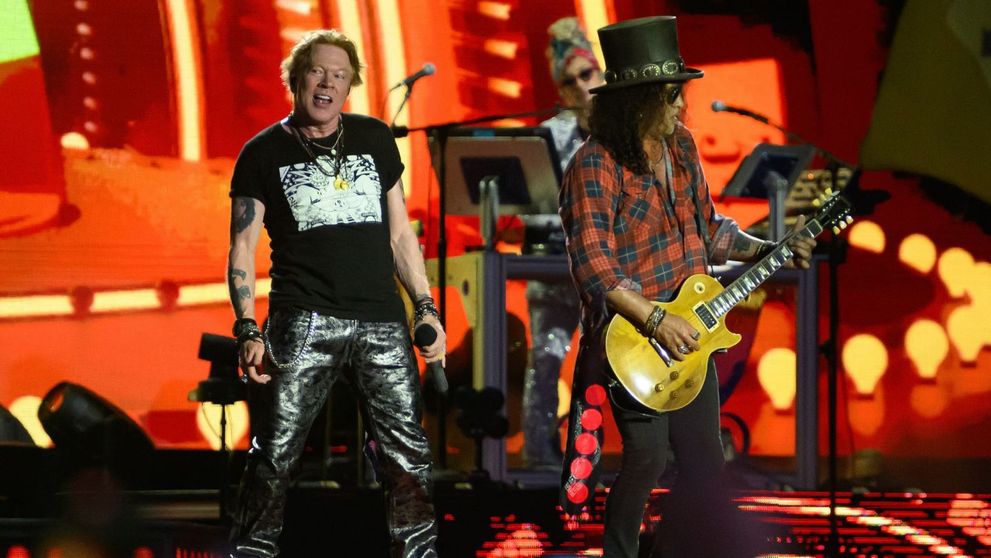 Trupa Guns N’ Roses a cucerit Glastonbury Festival în weekend!
