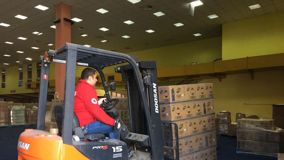 Domestos donează Crucii Roșii Române produse în valoare de peste 120,000 euro pe perioada pandemiei COVID