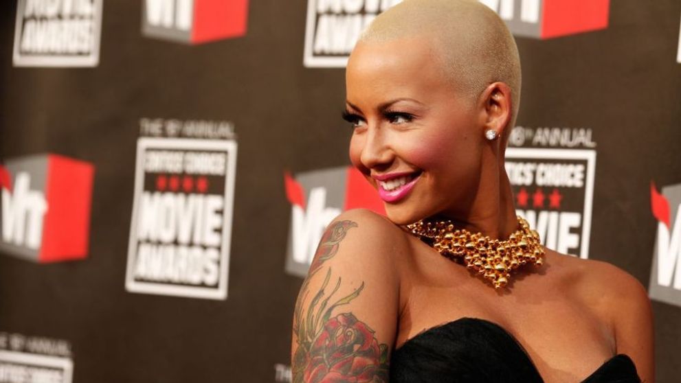 Amber Rose, intr-o rochie mult prea mulata pentru formele ei. Ce au surprins paparazzi cand au dat zoom pe pozele cu ea