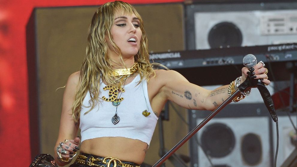 Miley Cyrus lansează un nou single, cu dedicație pentru fostul soț, Liam Hemsworth