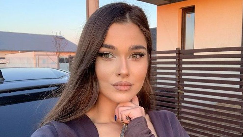Theo Rose, primul mesaj pe Instagram, după ce s-a scris că e însărcinată