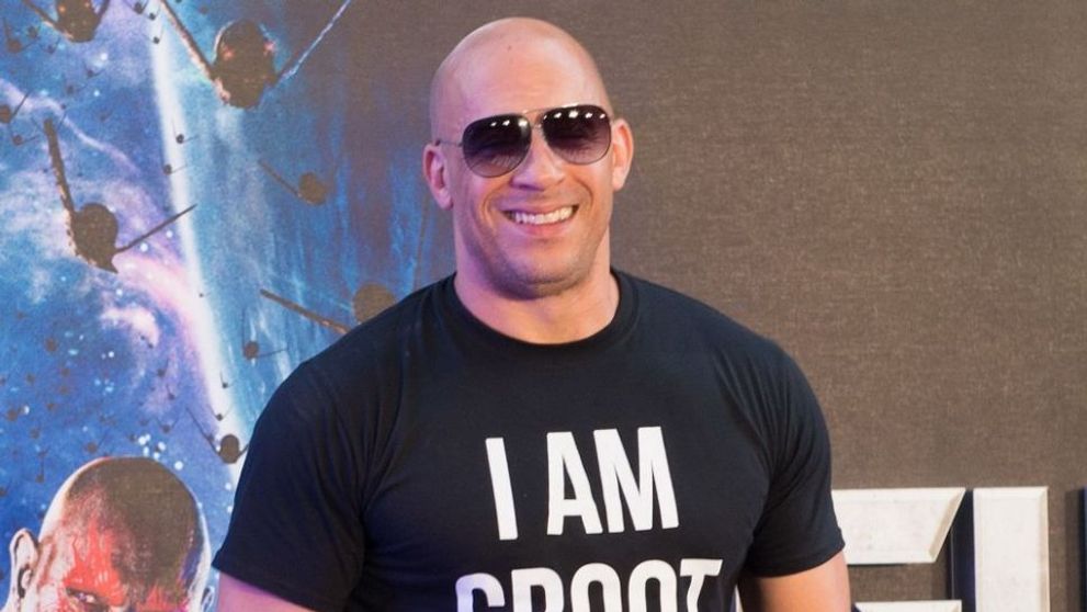 A lucrat intens ca sa ajunga asa. Cum arata Vin Diesel la inceputul carierei, cu mai mult par si mai putini muschi