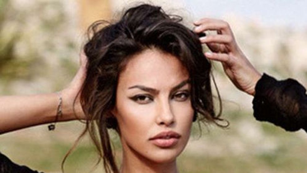Madalina Ghenea, parasita pentru o femeie de doua ori mai in varsta si infinit mai celebra. Cu cine se iubeste acum fostul Madalinei