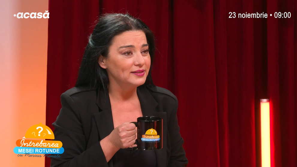 Maria Obretin – Monica Bellucci de România -  la Întrebarea Mesei Rotunde: ”Nu sunt atât de frumoasă încât asta să fie o piedică sau un avantaj. Mă și prind foarte greu la avansuri”