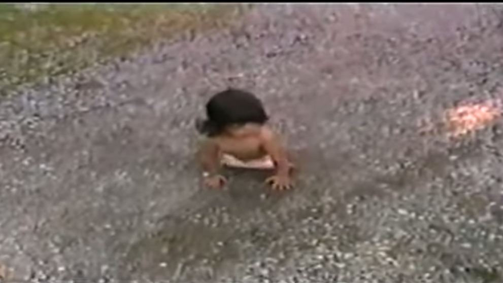 A fost abandonata pe strada pe vremea cand era inca un bebelus. Niciodata nu si-ar fi imaginat cine este sora ei adevarata