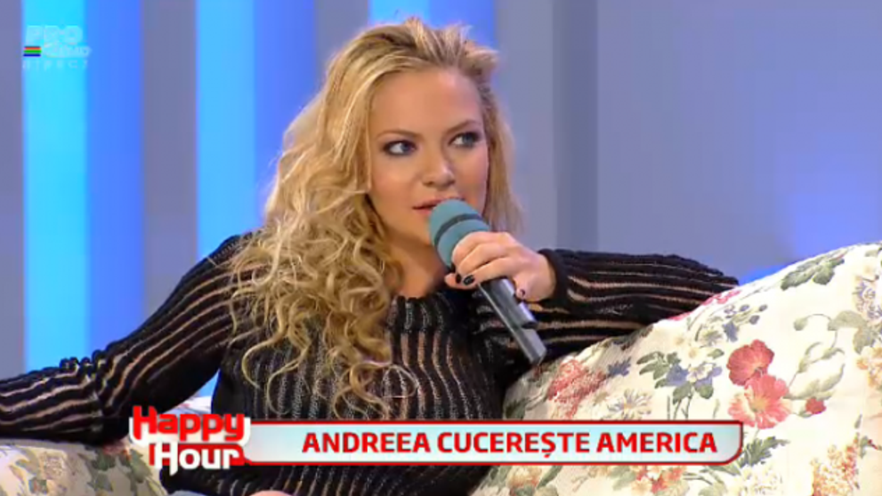 Andreea Antonescu, intr-o bluza transparenta si pantaloni foarte scurti la 