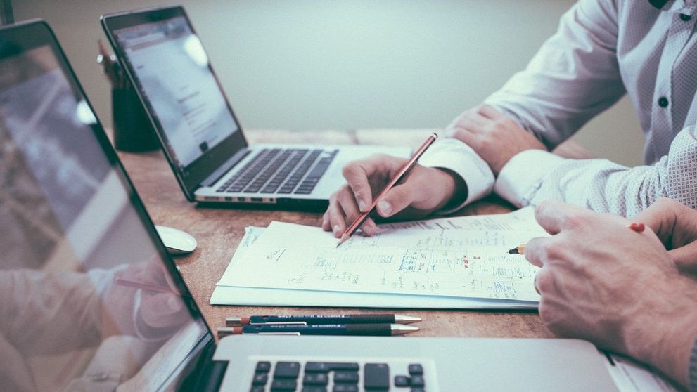Cum să devii un Project Manager bun? Află secretele din spatele reușitei