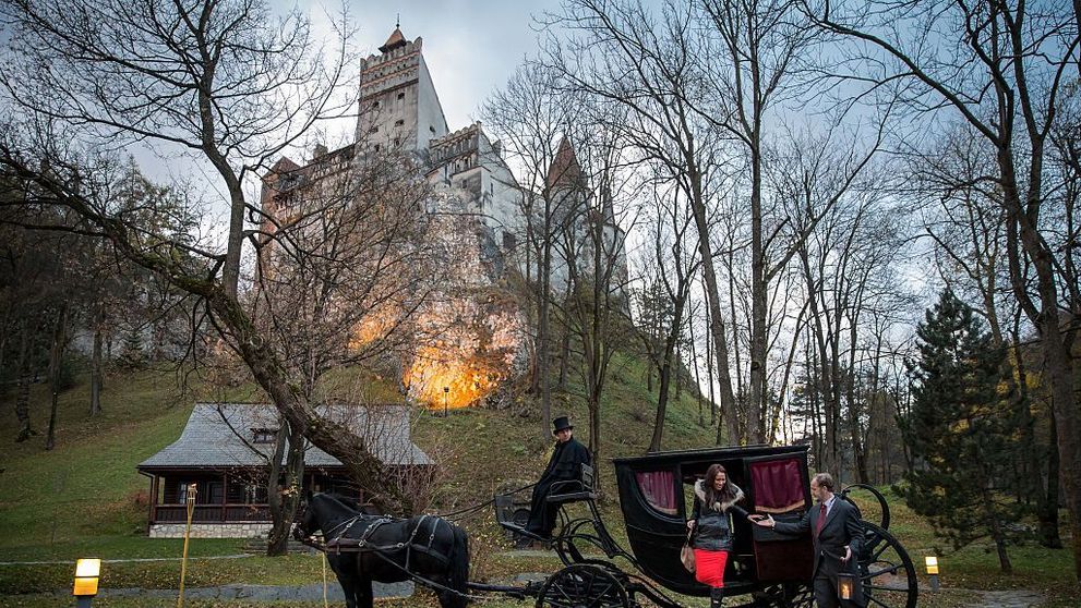 Castelul Bran va găzdui cea mai provocatoare tabără internațională de muzică, Dracula’s Bran Castle Songwriting Camp