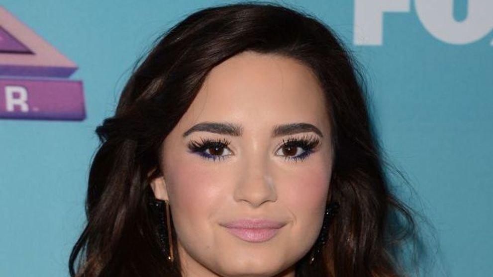 Demi Lovato s-a fotografiat fara pic de machiaj. Look-ul natural si neretusat al artistei