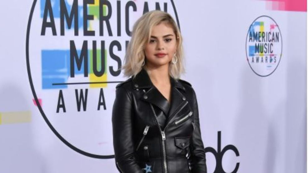 Selena Gomez arata fantastic cu noul ei look. Cum a aratat vedeta la un eveniment monden