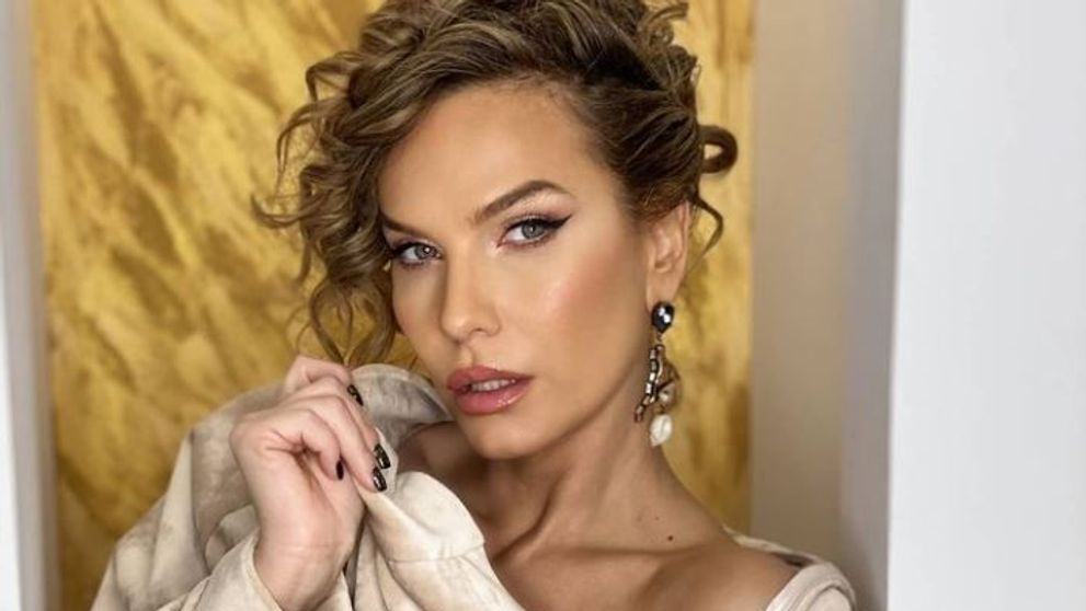 Anna Lesko, răvășitoare într-o rochie cu un decolteu amețitor. Reacția fanilor: ”Cât de frumoasă ești”