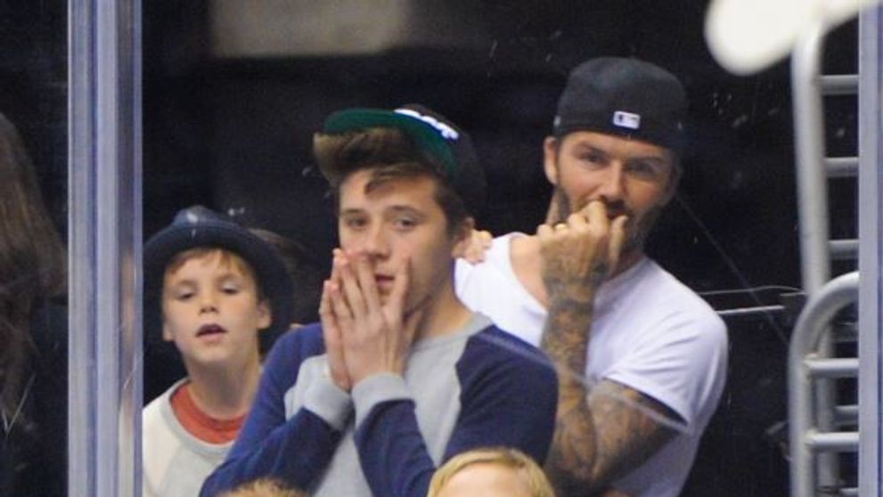 Brooklyn Beckham și-a făcut un tatuaj asemănător cu al tatălui lui. Ce desen are acum pe corp