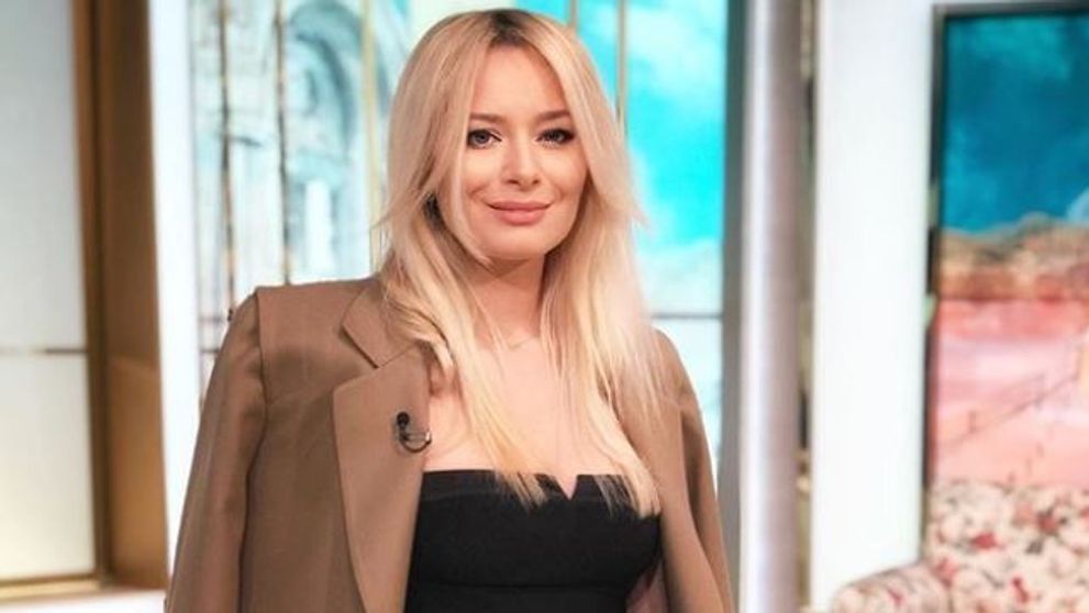 VIDEO Laura Cosoi alături de mama ei, povești din copilăria artistei