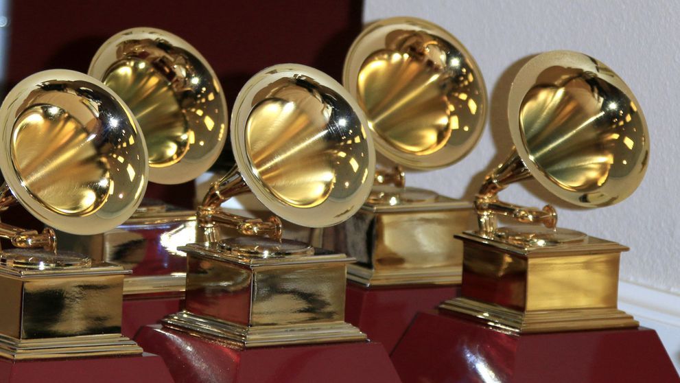 Cine sunt artiștii care vor cânta la ceremonia Premiilor Grammy 2024