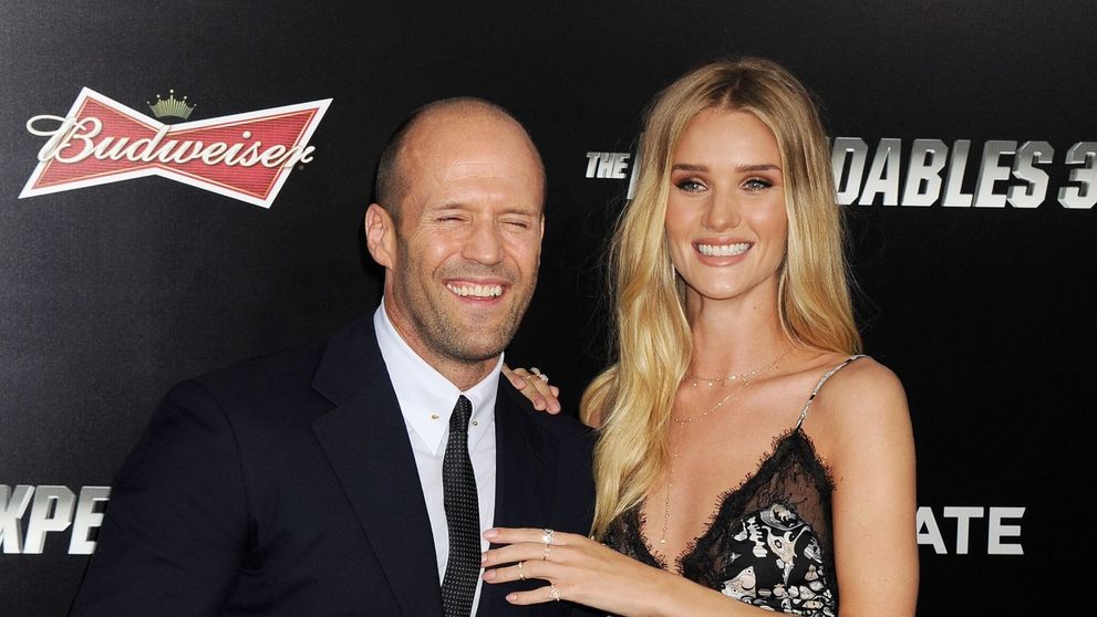 Acum e supermodel si logodnica lui Jason Statham. Cum arata Rosie in urma cu 10 ani, la debutul in cariera
