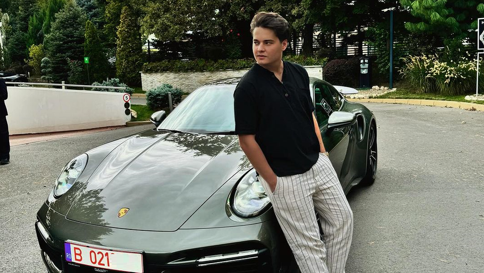 Selly și-a cumpărat Porsche 911 Turbo S, mașina visurilor sale. Cât a costat bolidul
