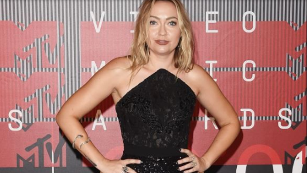 E una dintre cele mai celebre surori ale vedetelor, dar nu mai arata asa. Cum a fost fotografiata Brandi Cyrus la plaja