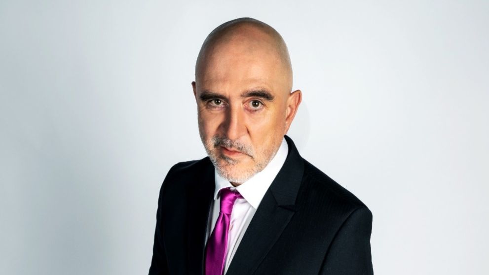 Răzvan Exarhu este roast master-ul show-ului La bine și la roast: “E titlul pentru care m-am antrenat cu autoironie timp de o viață”