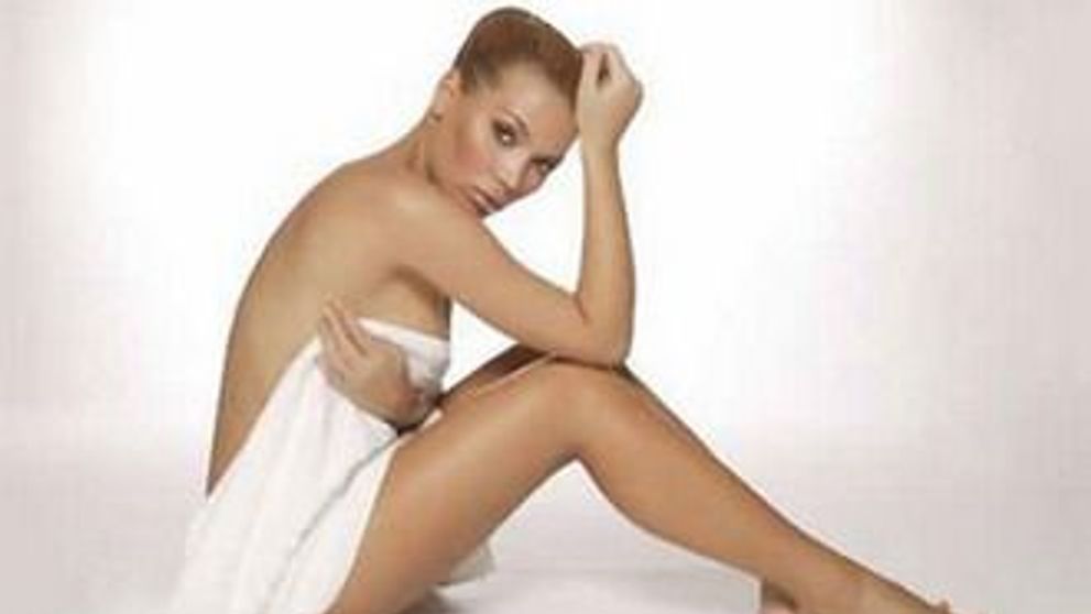 EA este cea mai SEXY stelista: Gina Pistol: 