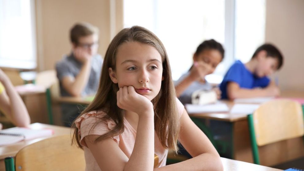 O elevă din Australia se identifică cu o pisică. Ce spune conducerea școlii despre comportamentul adolescentei