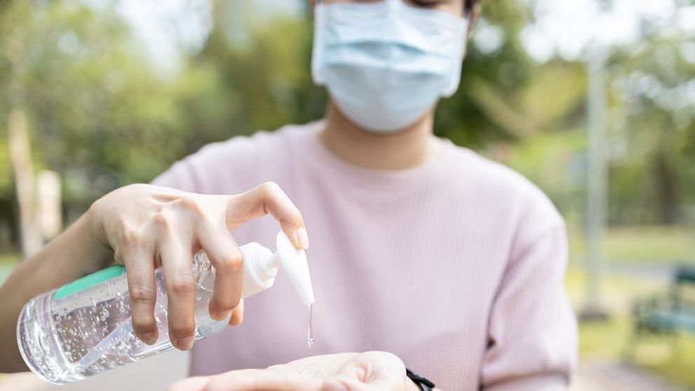 Funcționează dezinfectantul de mâini? De ce este important să-i înțelegem limita?