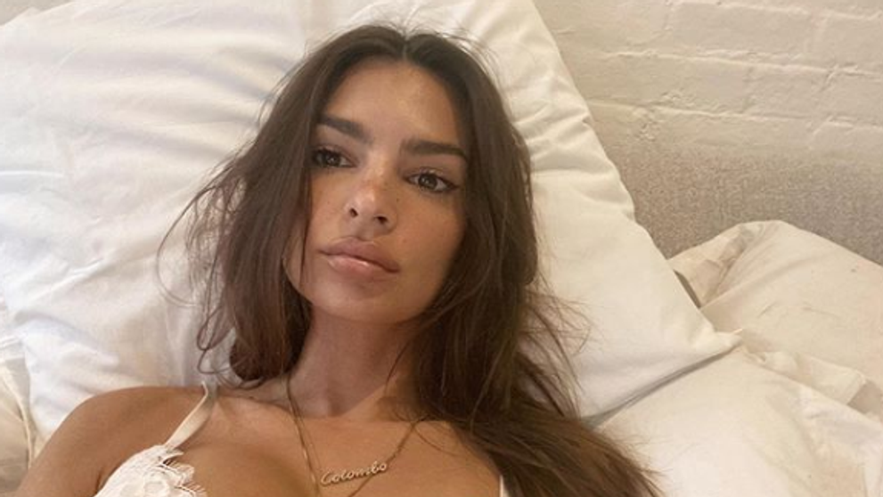 Cum arăta Emily Ratajkowski la 14 ani. Dovada că este naturală sută la sută