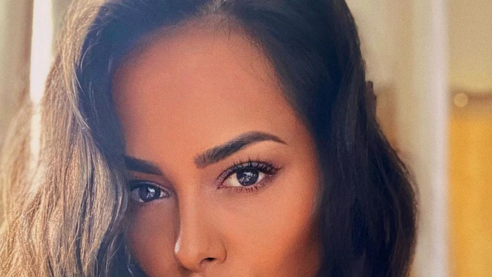 Cântăreața Lariss s-a apucat de OnlyFans! Ce poze postează pe celebra platformă pentru adulți și cât costă abonamentul