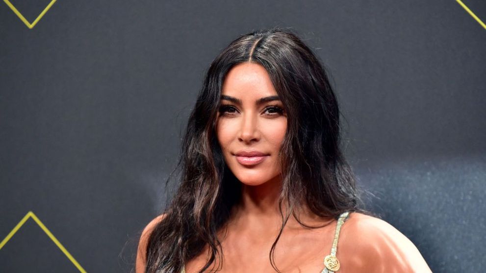 Kim Kardashian și Maluma sunt împreună? Ce spun apropiații cântărețului