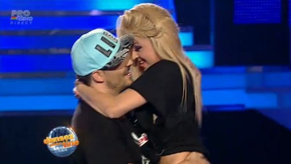 Miscari indraznete in ritm de hip hop! <span style=