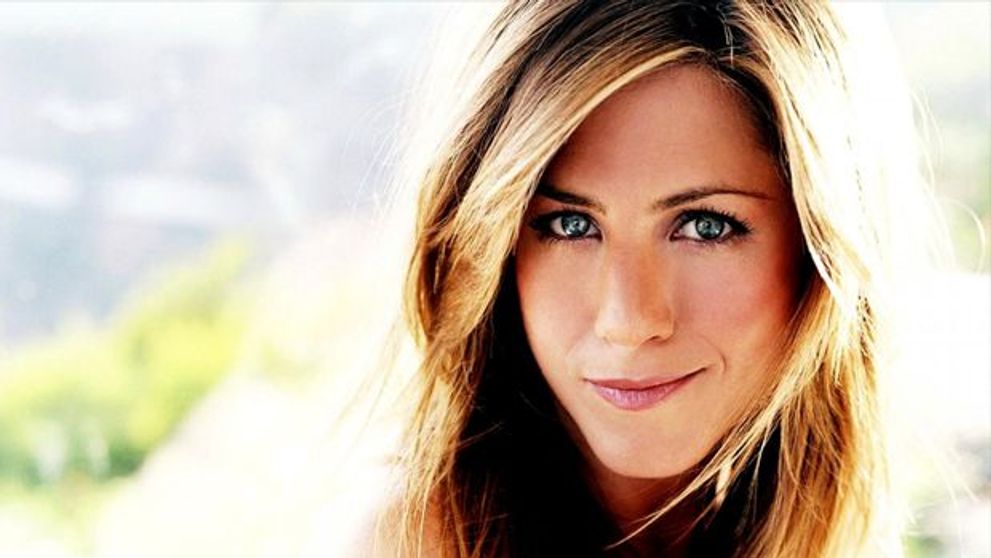 Jennifer Aniston, surprinsa fara urma de machiaj la 44 de ani. Look-ul ei natural, o surpriza imensa pentru fani: FOTO