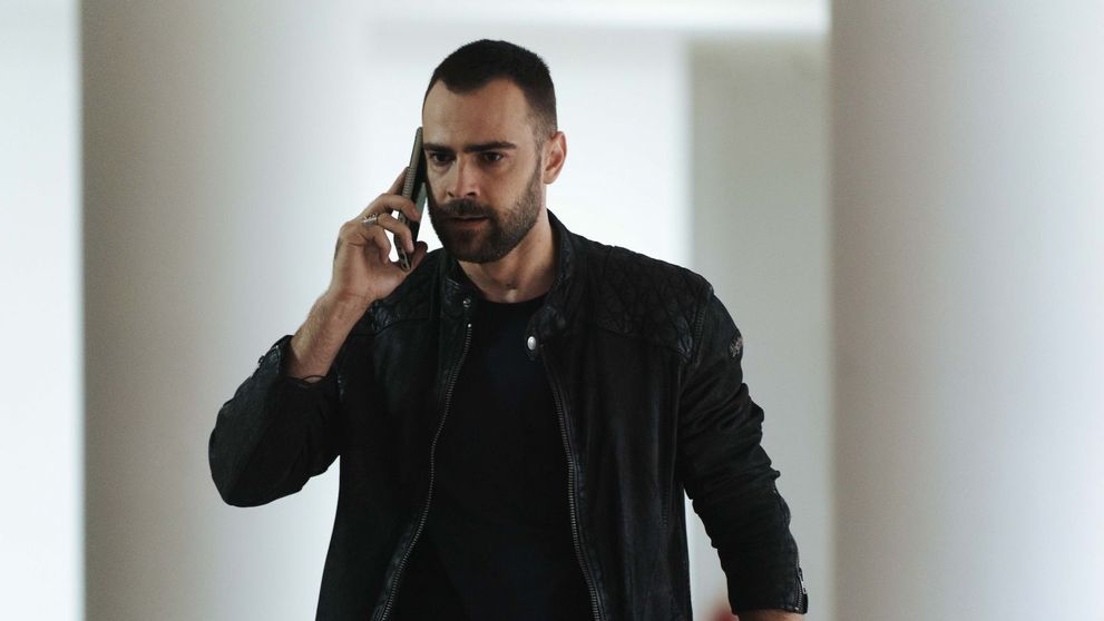 În goana după a-ți captura dușmanul, riști să nu mai vezi pe cine ți-ai păstrat aproape. De la 20:30, ai Clanul pe PRO TV