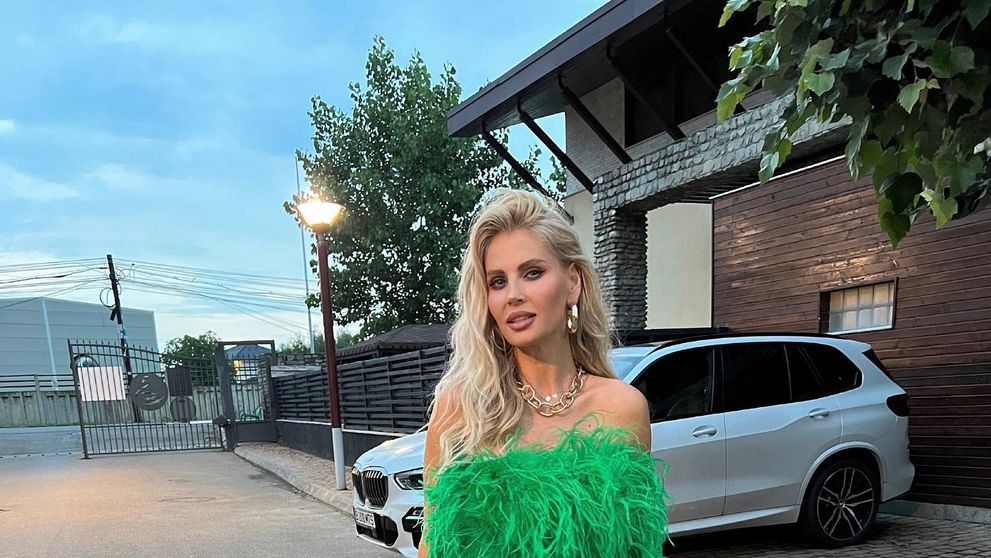 Andreea Bănică, traumatizată de comportamentul influențat de băutură al tatălui său: „A fost violent cu toate”. Prin ce chinuri a trecut artista