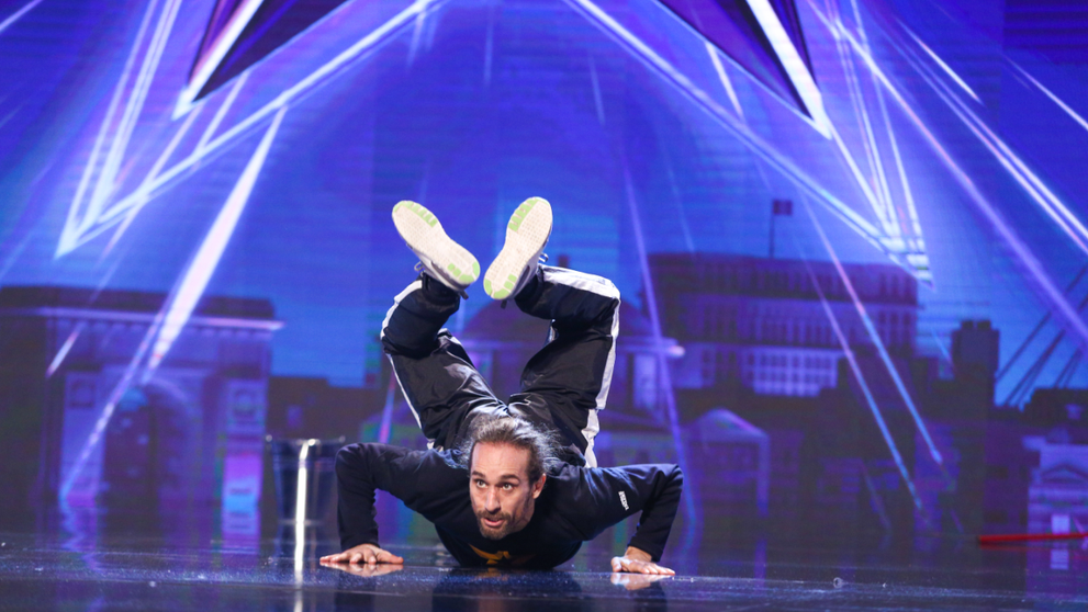 Sebastian Petrașcu a ridicat în picioare juriul și publicul cu momentul său de la Românii au Talent