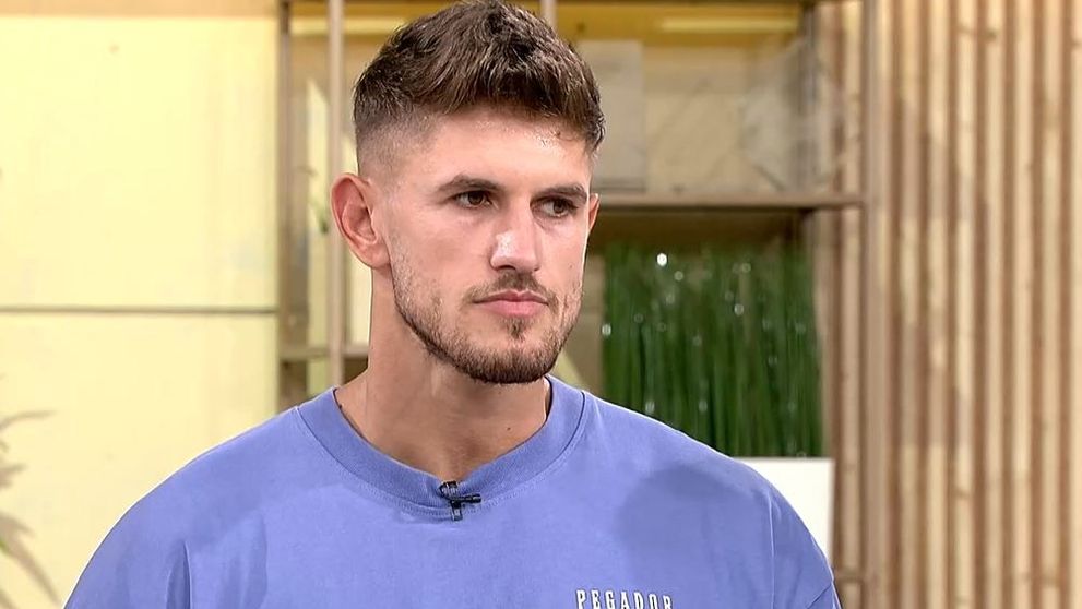 Alex Delea, copleșit de emoții: „Azi facem un an de relație”