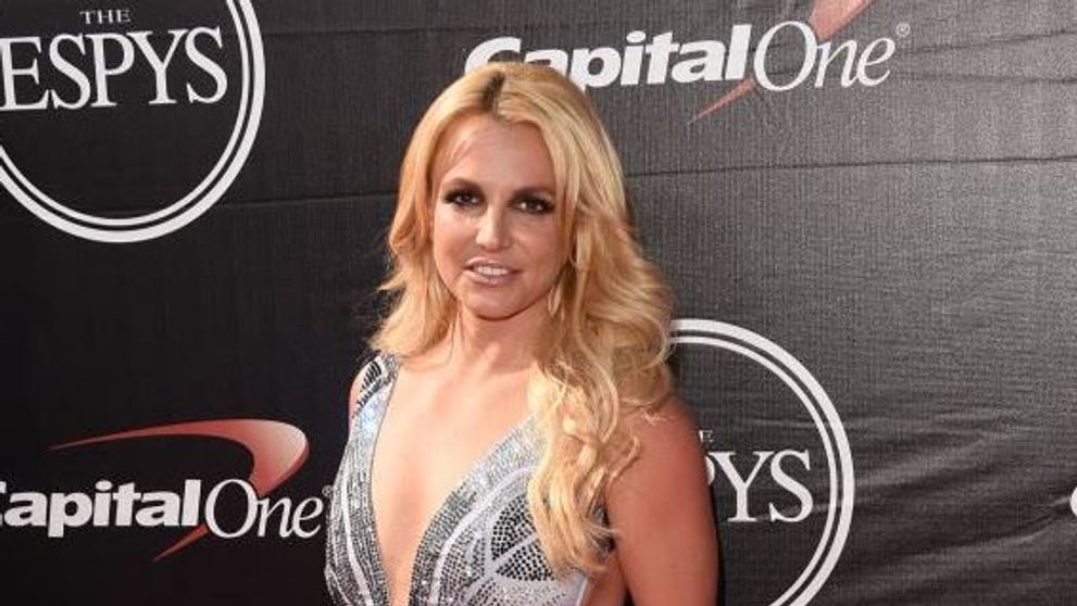 Are aparitii impecabile pe scena, dar face sacrificii. Cum arata Britney Spears dupa o zi de repetitii