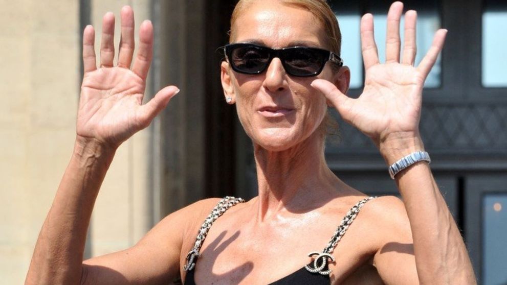 Celine Dion, apariție impresionantă la Paris, într-o ținută mulată de 6000 de dolari